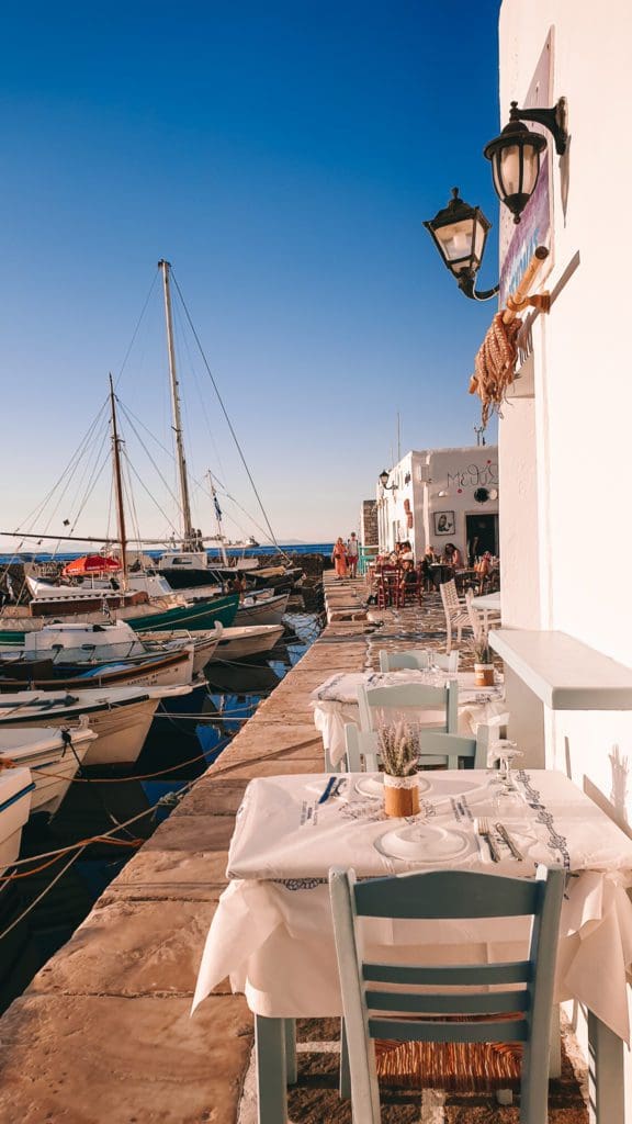 Cocktail Bars by the Sea in Naoussa