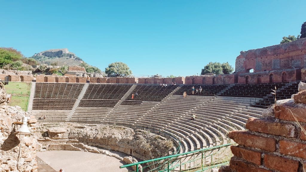 visit taormina by car